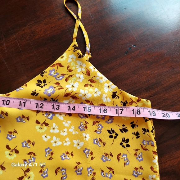 Ann Taylor Sunflower Yellow  Print Camisole Blouse Top Sz M - Picture 14 of 15